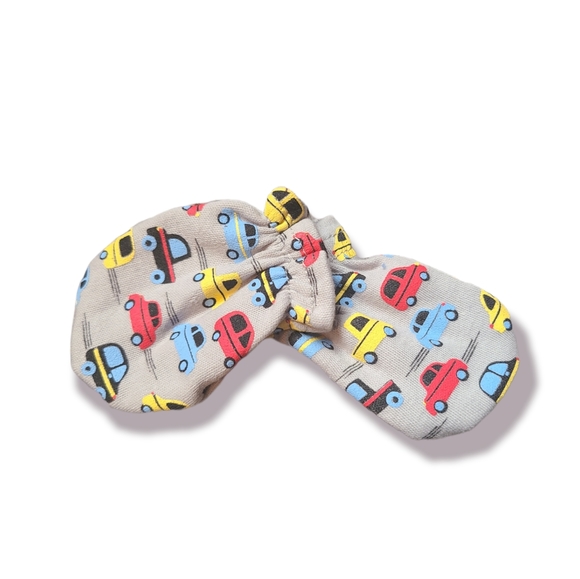 Infant Hat and Mitten Set - Picture 5 of 6